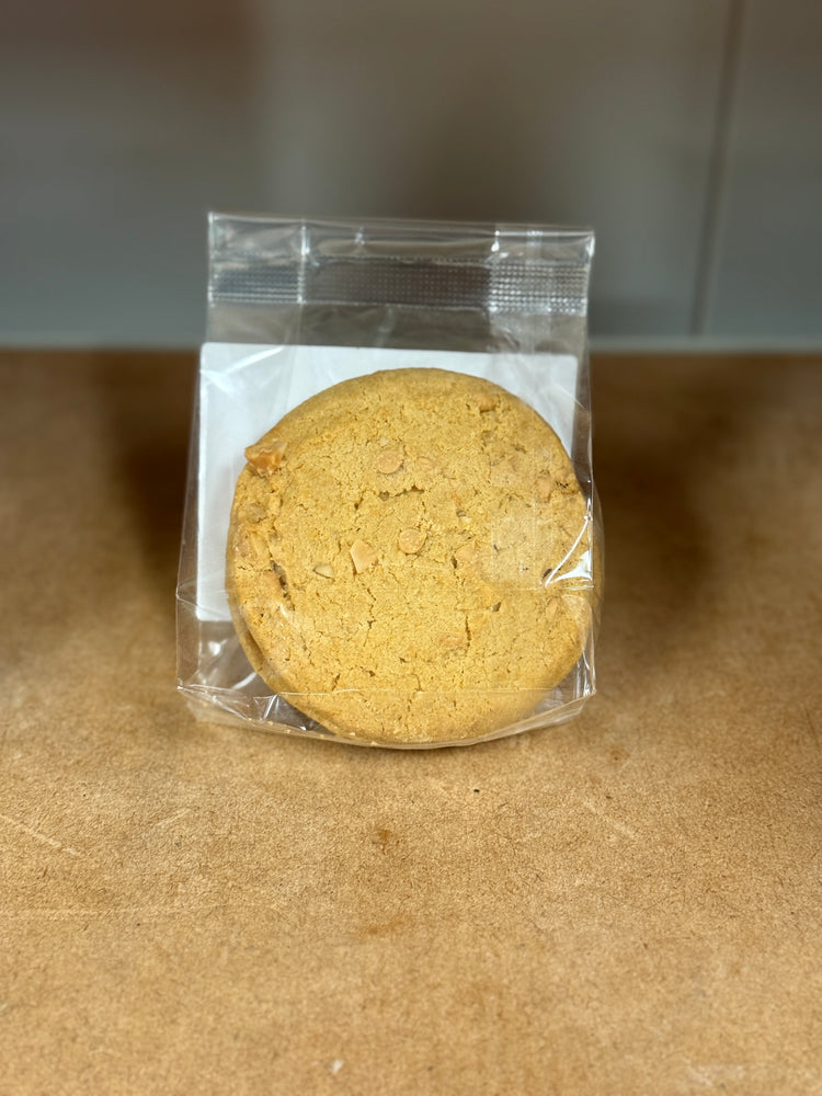Gluten Free Macadamia & White Choc (2 cookies)